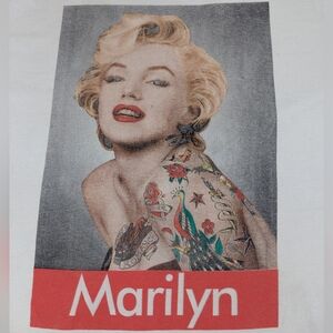 Marilyn Monroe White Tshirt XXL